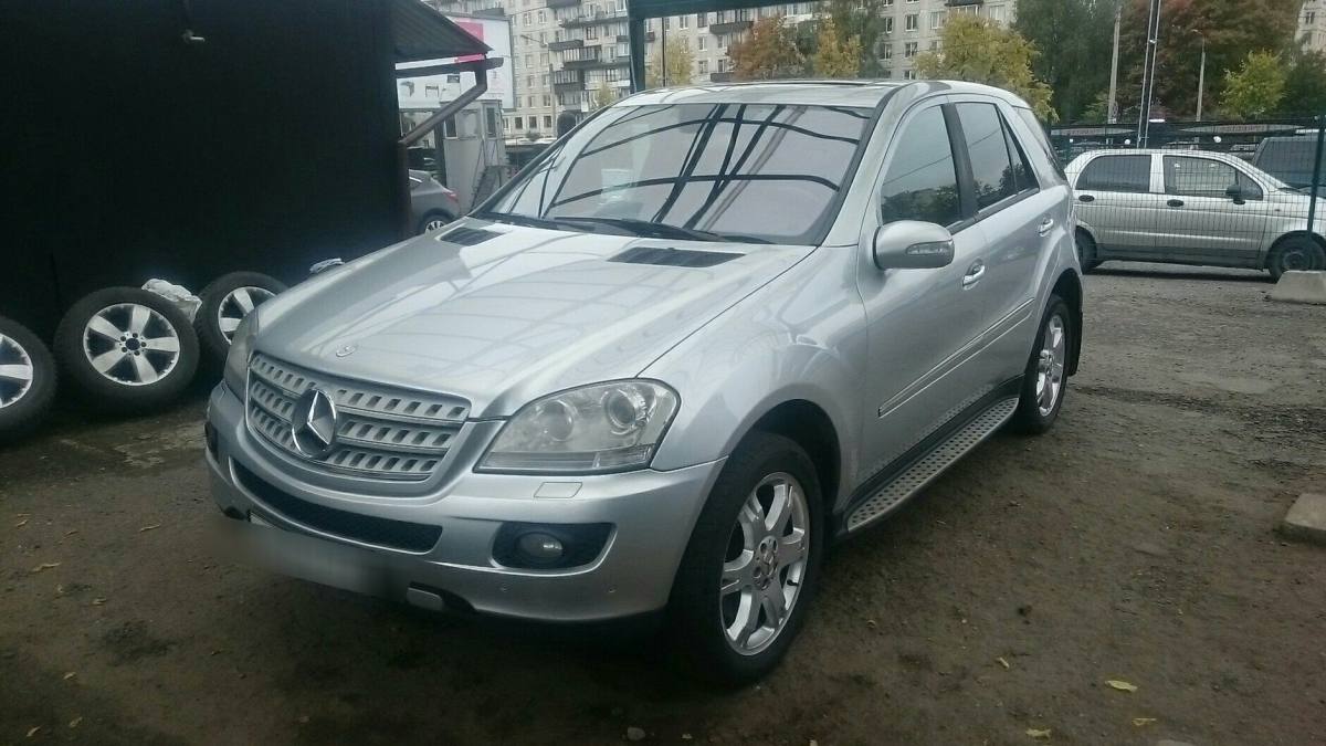 Mercedes-Benz M-klasse II (W164)