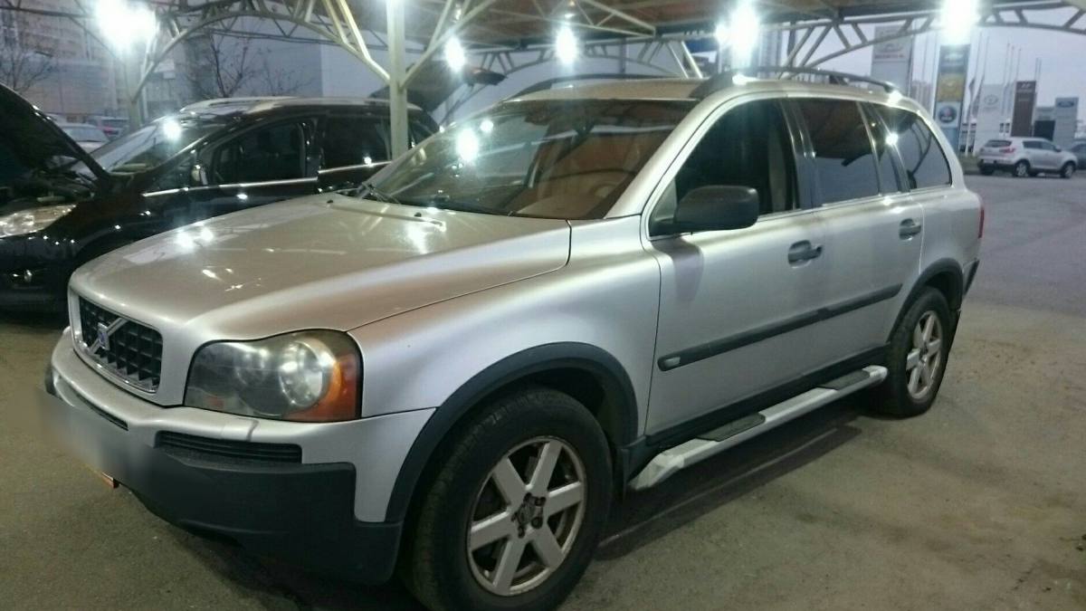 Volvo XC90 I