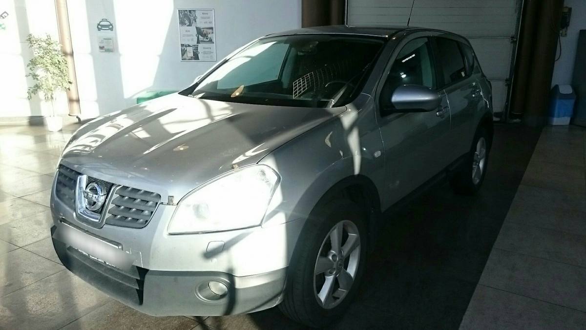 Nissan Qashqai I 2.0 CVT (141 л.с.) 4WD [2009]