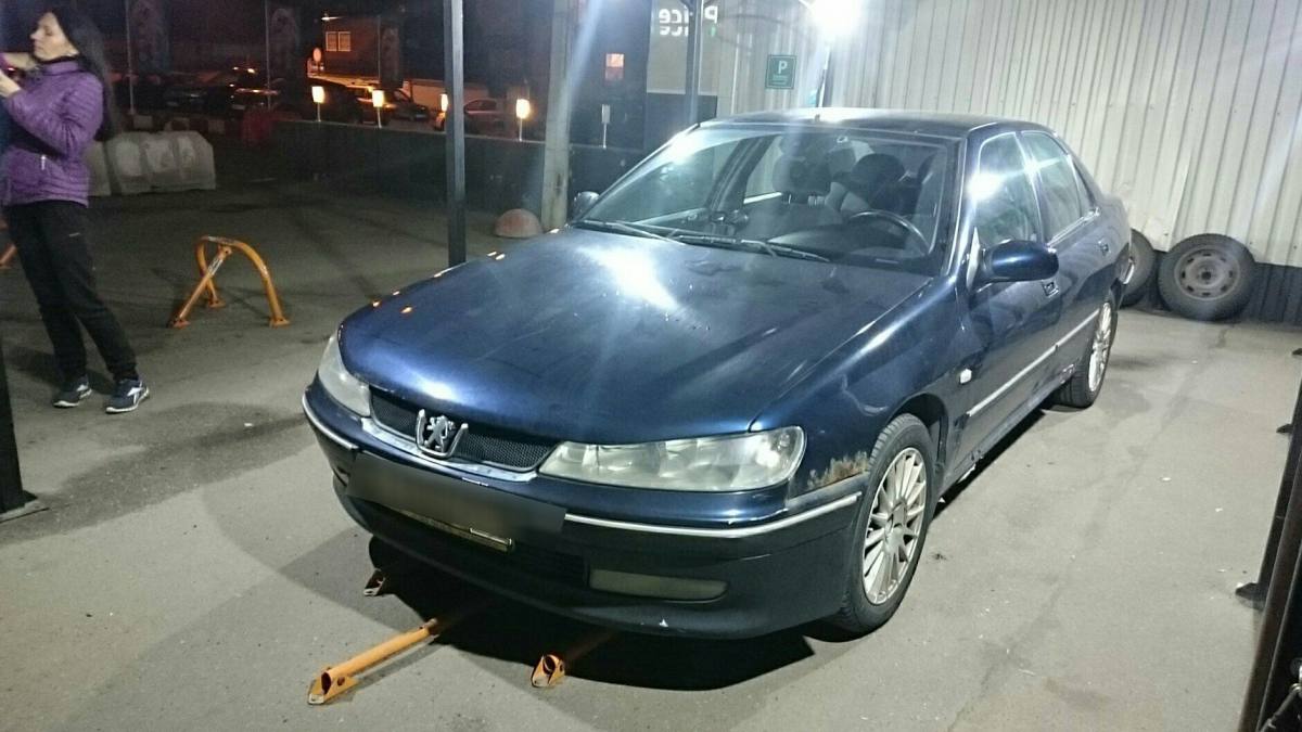 Peugeot 406