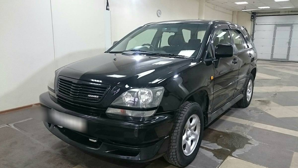 Toyota Harrier I (XU10)