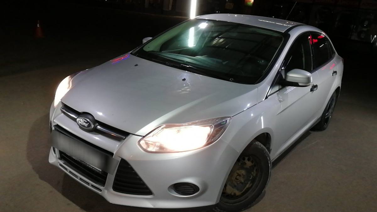 Ford Focus III 1.6 MT (85 л.с.) [2012]