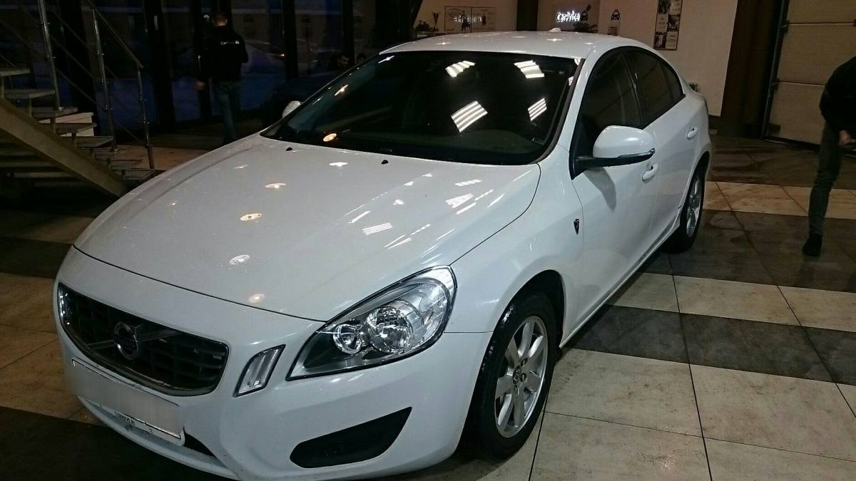 Volvo S60 II 2.5 AT (249 л.с.) [2012]
