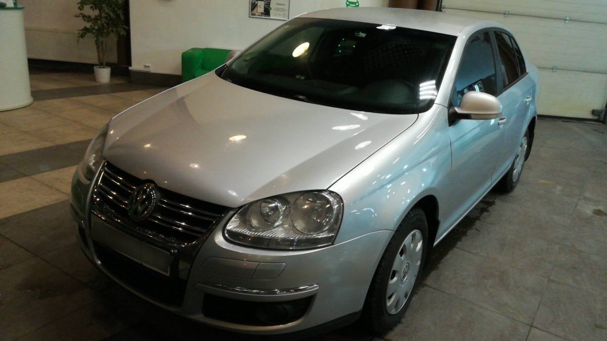 Volkswagen Jetta V