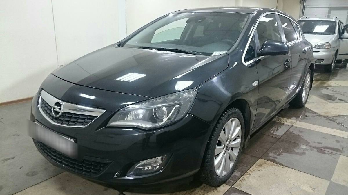 Opel Astra J